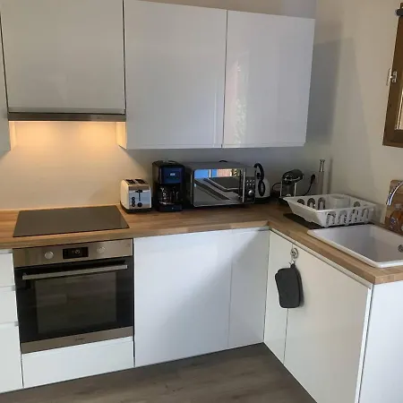 Mazet Climatise Aux Issambres, 10 Min A Pied De La Plage, Avec Terrasse Et Parking. - Fr-1-768-54 Holiday home *